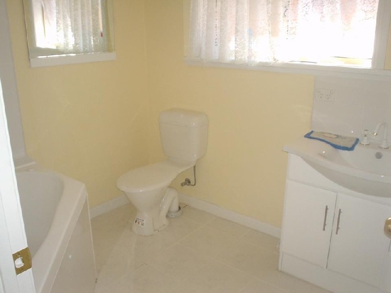 1/81 Tompsons Lane, Newnham TAS 7248