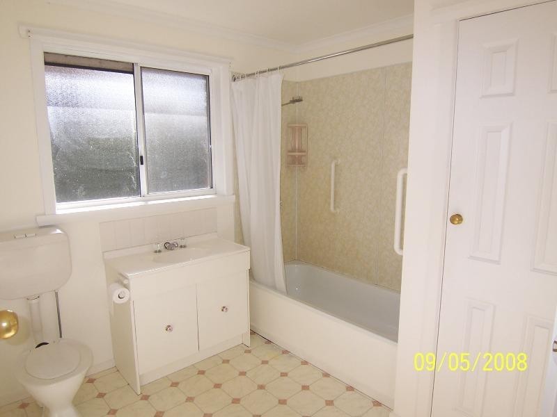 2/61 Westbury Place, Deloraine TAS 7304