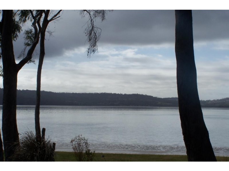 1 Swan Point Esplanade, Swan Point TAS 7275