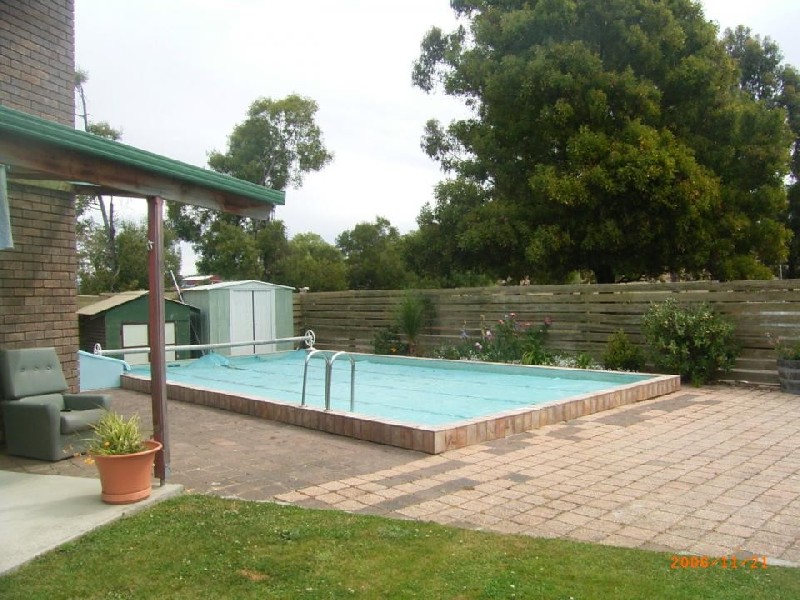 16 Cromwell Street, Perth TAS 7300