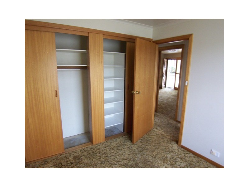 2/6 Bill Grove, Mowbray TAS 7248