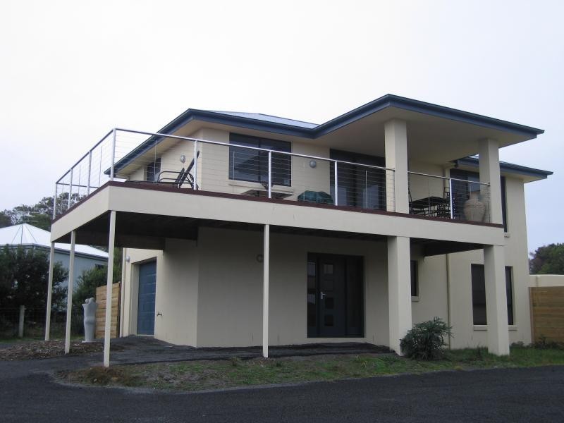 26 Oyster Bay Court, Coles Bay TAS 7215