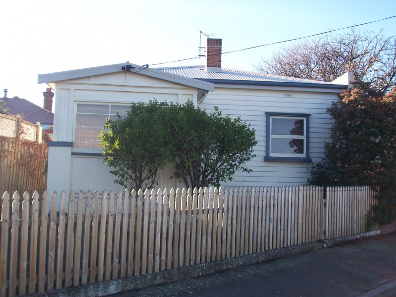 1 Pyenna Avenue, Kings Meadows TAS 7249