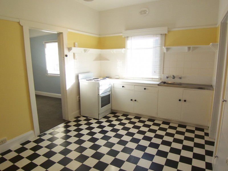 1 Pyenna Avenue, Kings Meadows TAS 7249