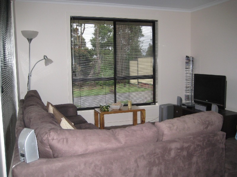 7 Maiden Place, Newnham TAS 7248