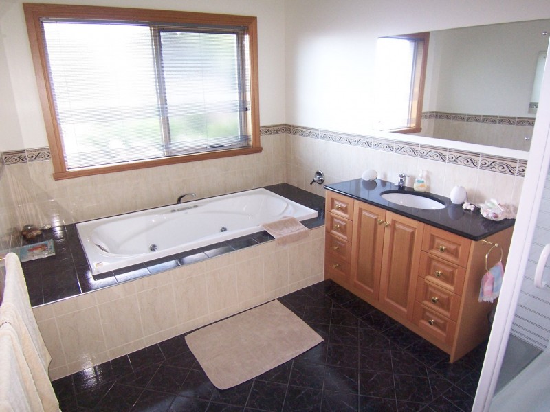 29 Bettina Ave, Norwood TAS 7250