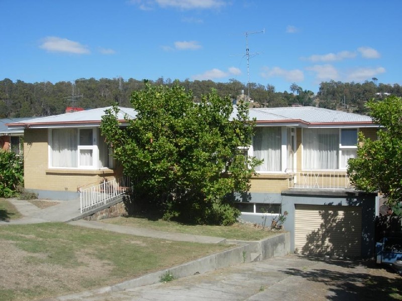 11 Francis Street, Riverside TAS 7250