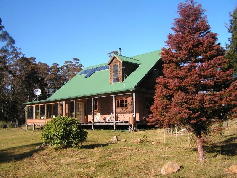 Golden Valley TAS 7304