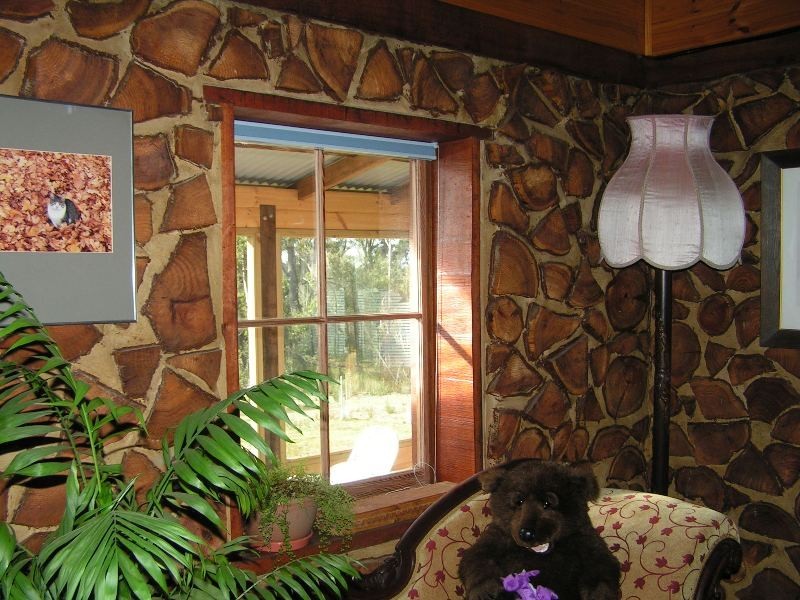 Golden Valley TAS 7304