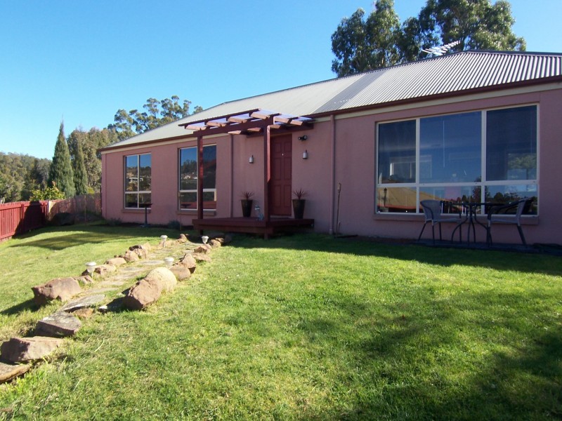 11 Glencoe Avenue, Trevallyn TAS 7250