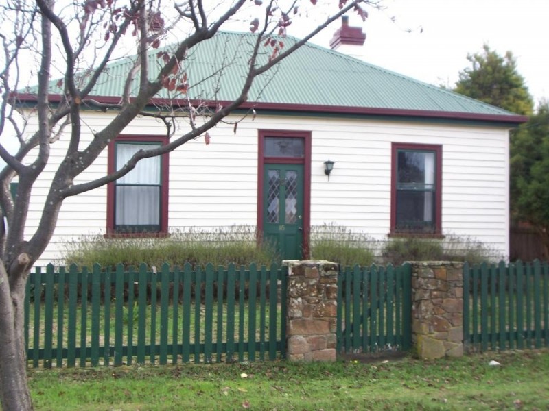 16 Catherine Street, Longford TAS 7301