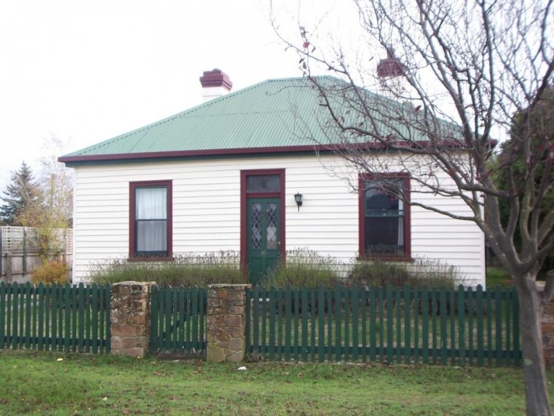 16 Catherine Street, Longford TAS 7301