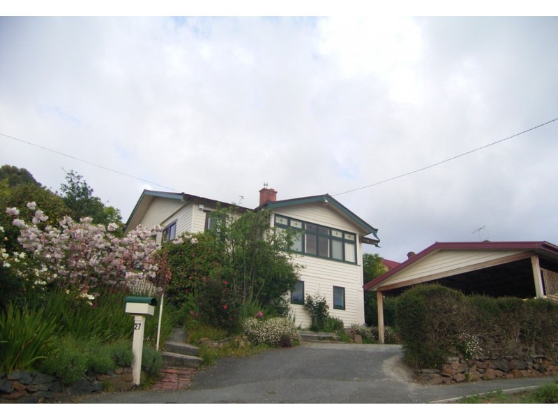 27 Forest Road, Trevallyn TAS 7250