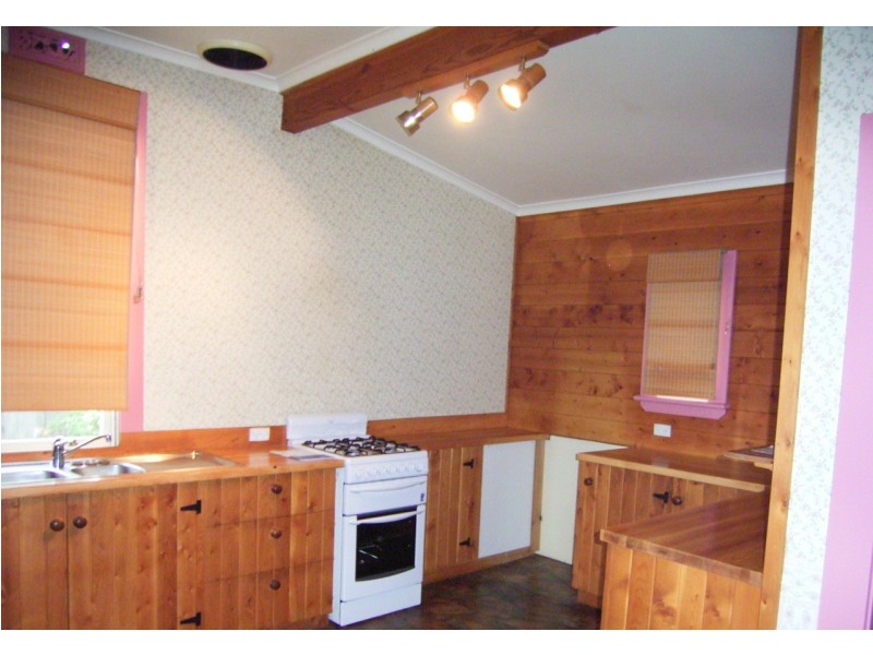 27 Forest Road, Trevallyn TAS 7250