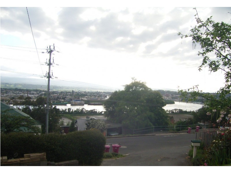 27 Forest Road, Trevallyn TAS 7250