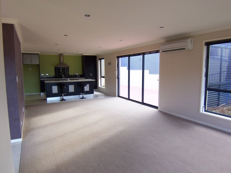 11/85a Riverside Drive, Launceston TAS 7250