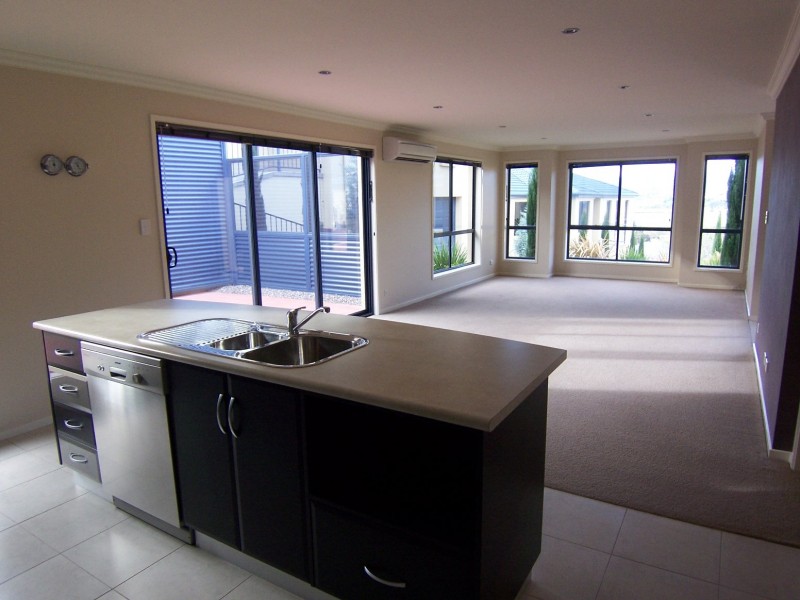 11/85a Riverside Drive, Launceston TAS 7250