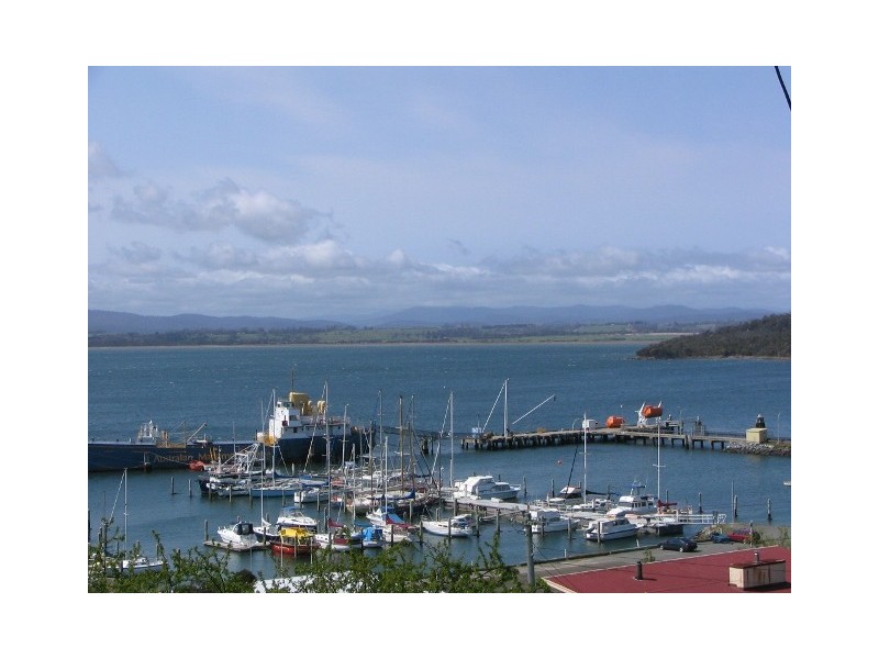 Beauty Point TAS 7270