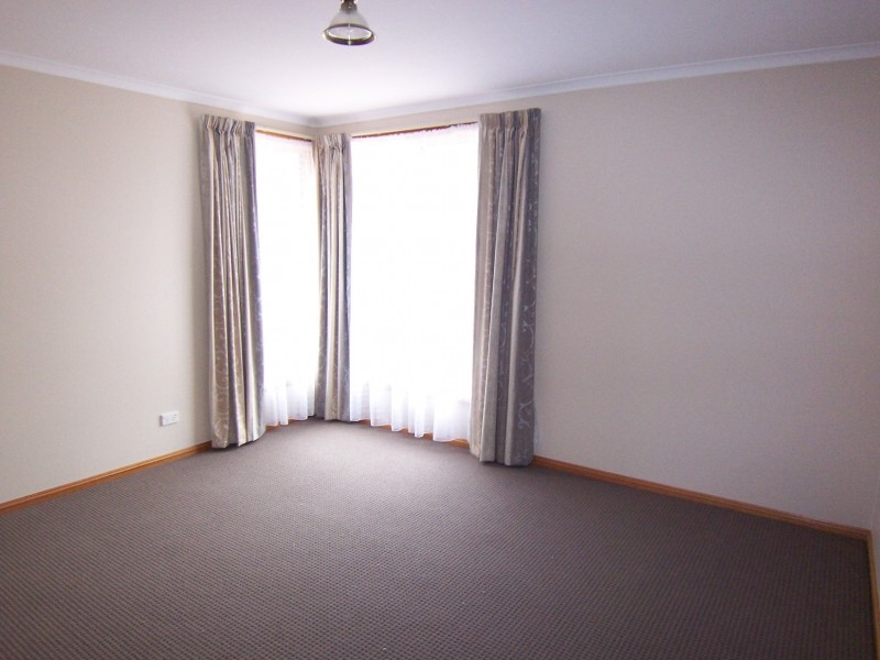 8 Owen Place, Prospect TAS 7250