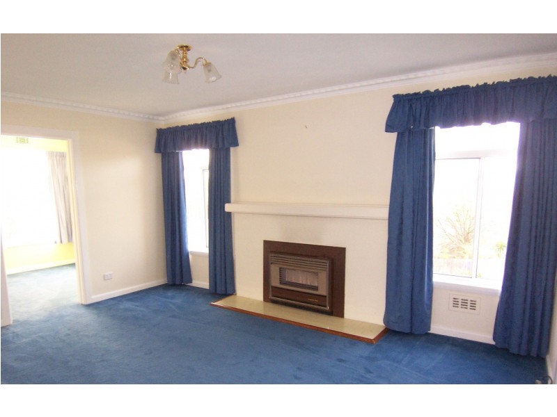 9 Delungra Avenue, Trevallyn TAS 7250