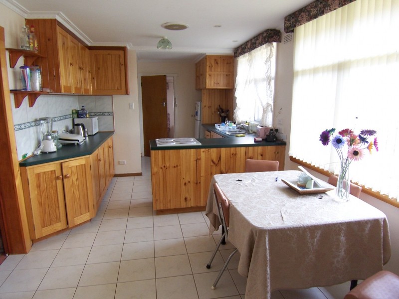 32 Paringa Avenue, Newnham TAS 7248