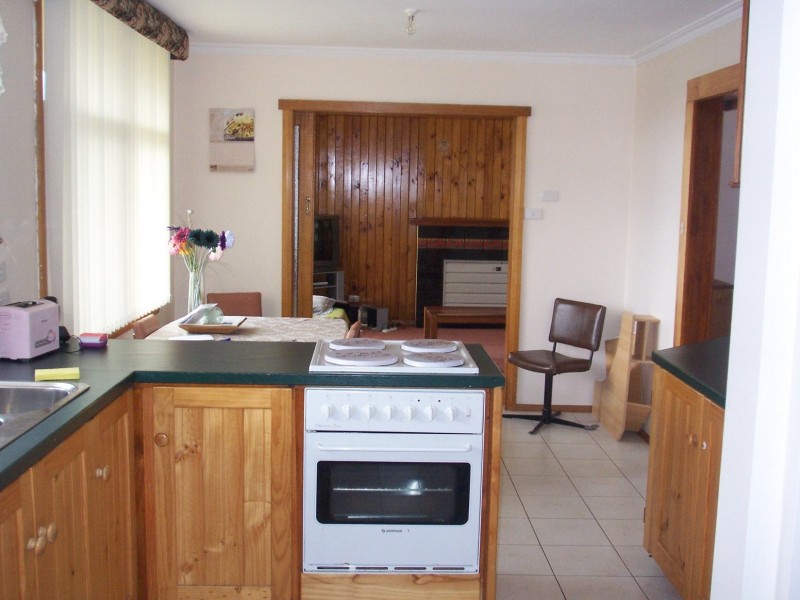 32 Paringa Avenue, Newnham TAS 7248