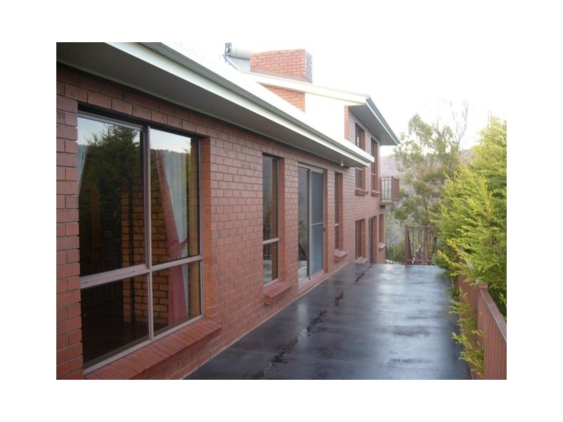 11 Lakeview Court, Blackstone Heights TAS 7250