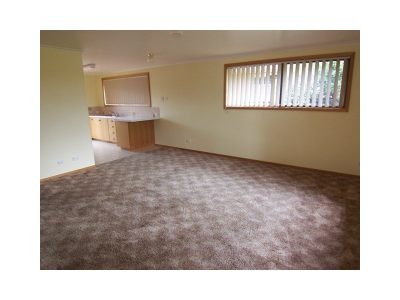 1/11 Patricia Place, Newnham TAS 7248