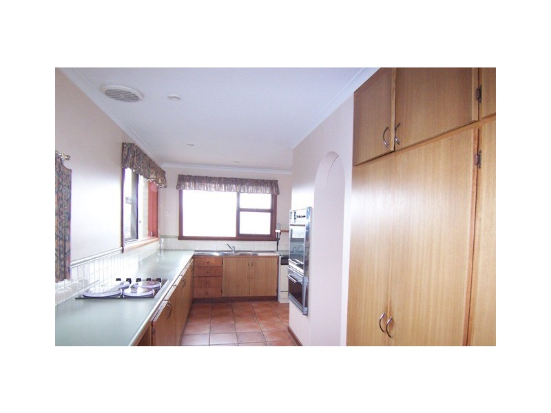 13 Whitford Grove, Trevallyn TAS 7250