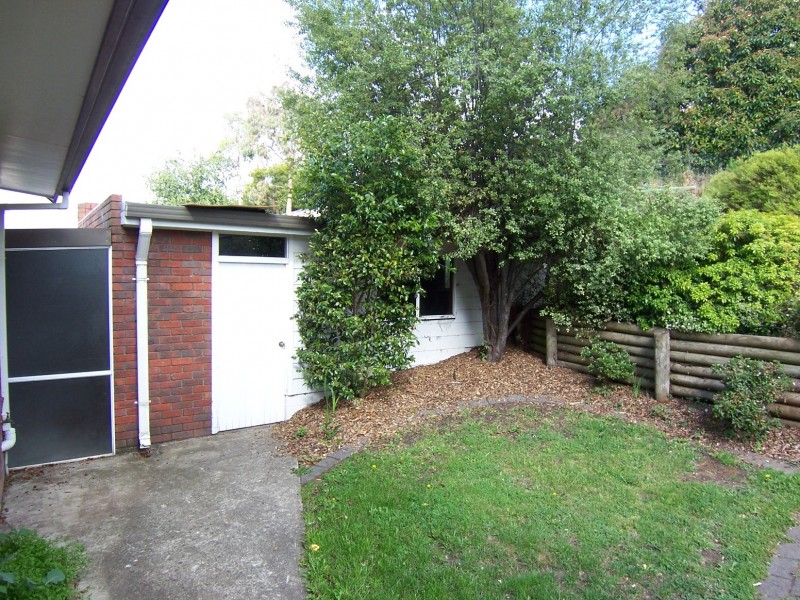 31 Parklands Parade, Newnham TAS 7248