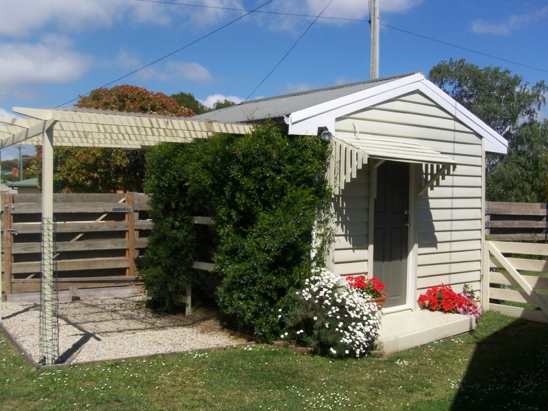 2 Dillon Place, Ravenswood TAS 7250