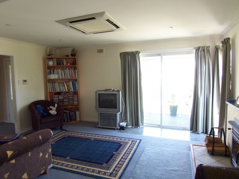2 Dillon Place, Ravenswood TAS 7250