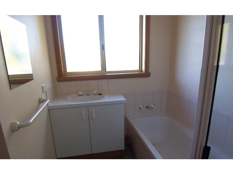 1/20 Benvenue Road, St Leonards TAS 7250