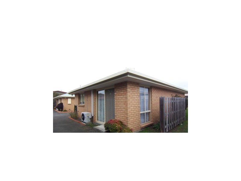 2/3 Foch Street, Mowbray TAS 7248