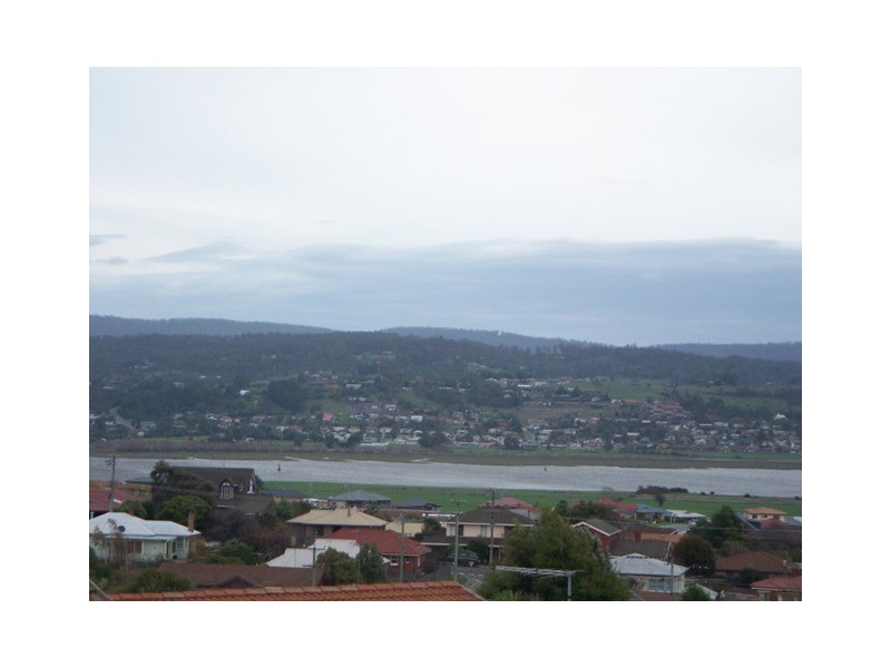 28 Bronzewing Avenue, Newnham TAS 7248