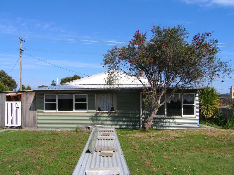 12 Mainwaring Street, Beauty Point TAS 7270
