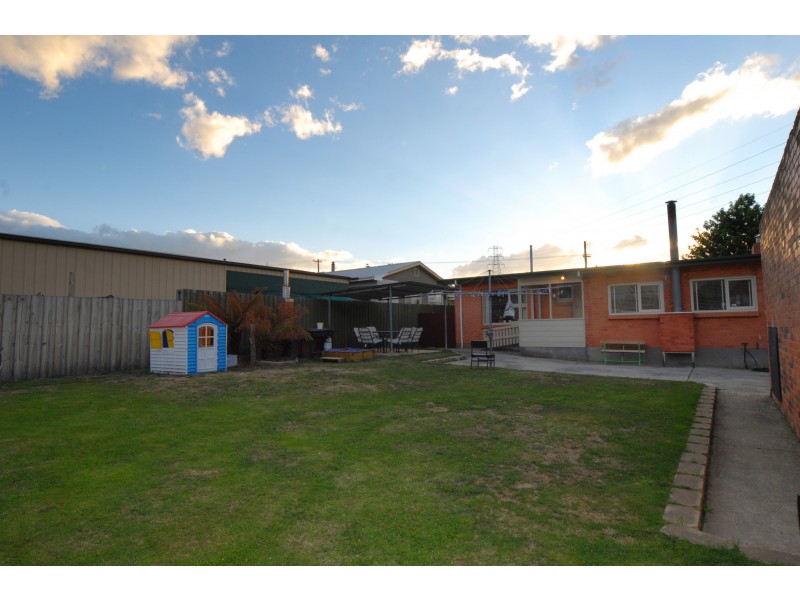 Youngtown TAS 7249