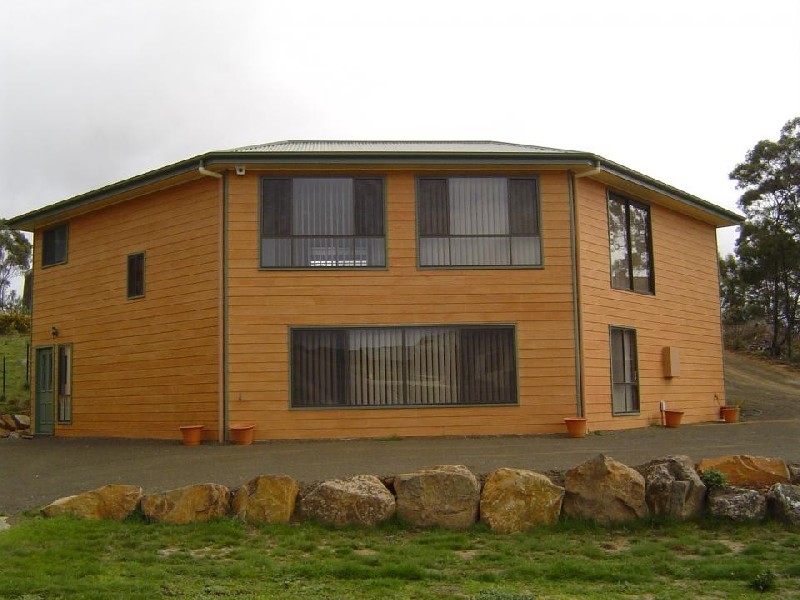 8 Jacqueline Place, Riverside TAS 7250