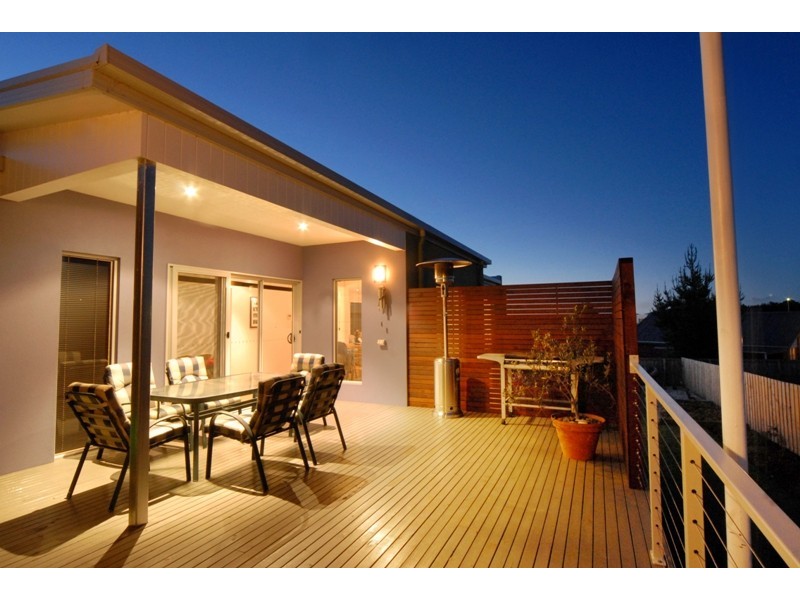 6 Adloch Place, Newnham TAS 7248