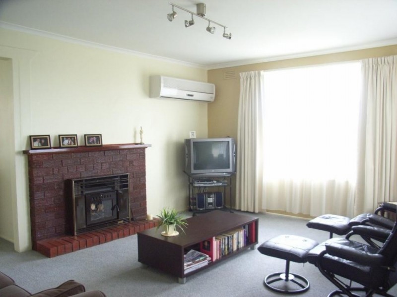 11 Oberon Place, Ravenswood TAS 7250