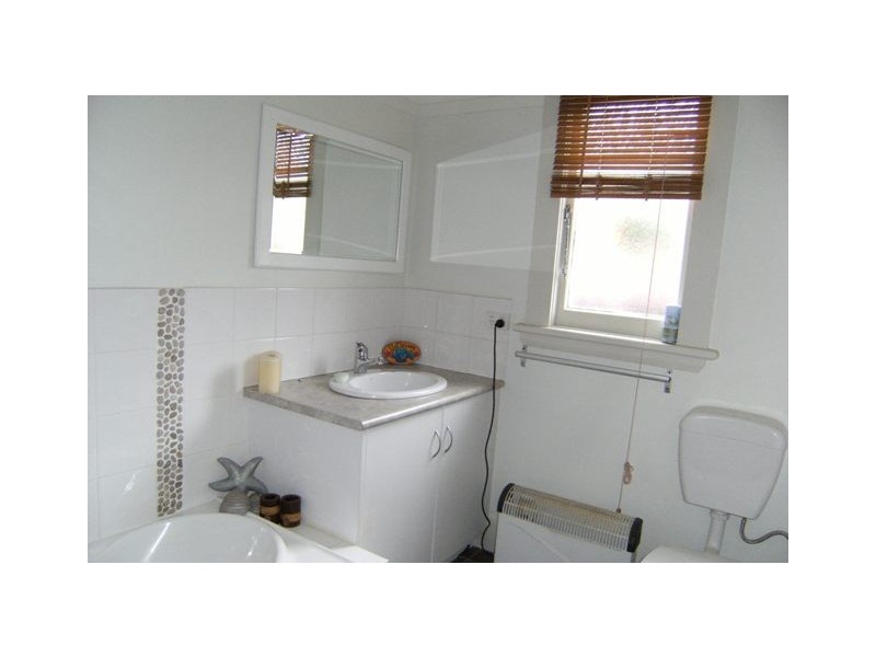 Kings Meadows TAS 7249