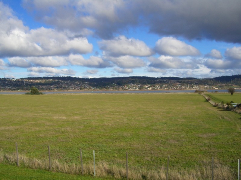 127 Mount Stuart Drive, Newnham TAS 7248