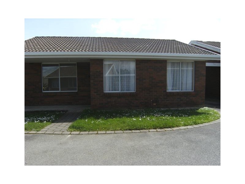 2/28-30 Ingamells Street, Prospect TAS 7250