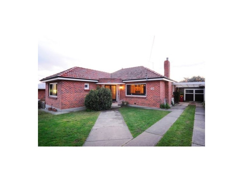 80  Thompsons Lane, Newnham TAS 7248