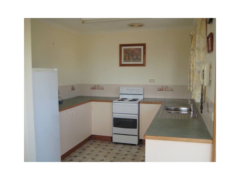 7 Oyster Bay Court, Coles Bay TAS 7215