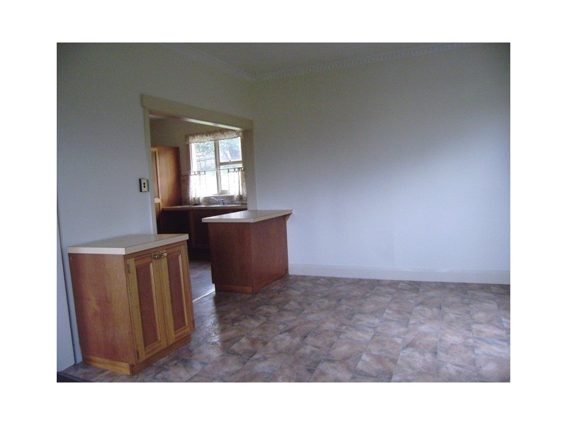 28 Ernest Street, Kings Meadows TAS 7249