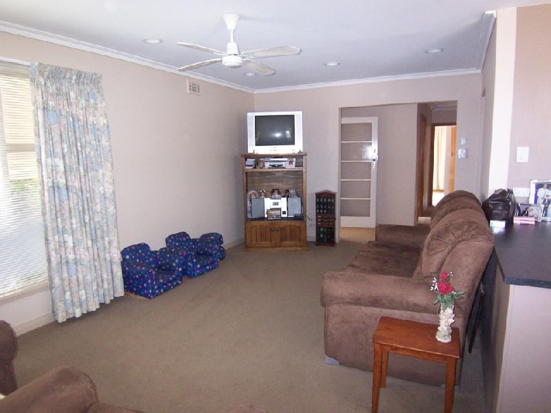 9  Clarendon Street, Youngtown TAS 7249