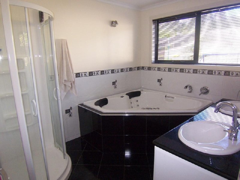 48 Bayview Drive, Blackstone Heights TAS 7250