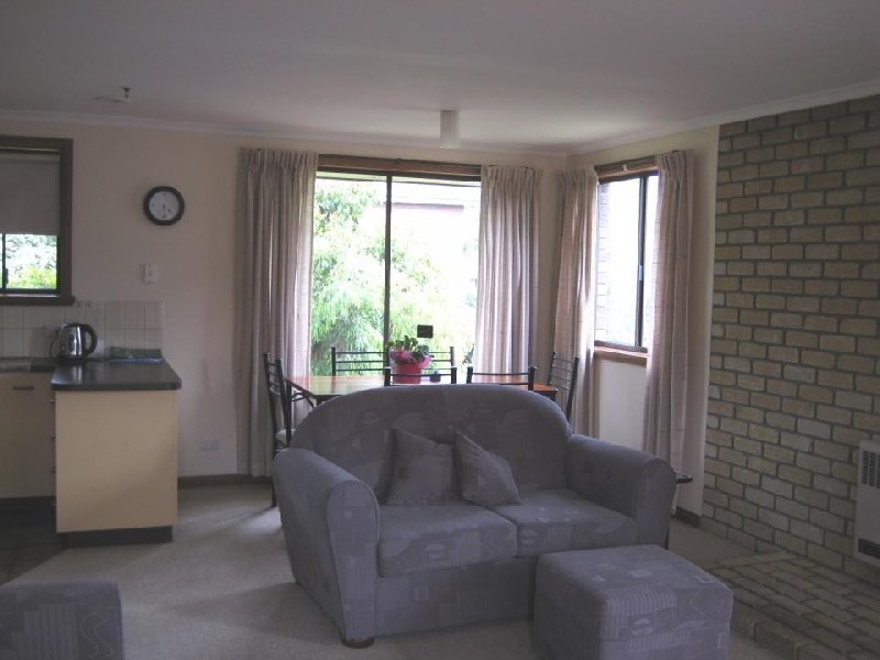 2/4 Sheridan Court, Summerhill TAS 7250