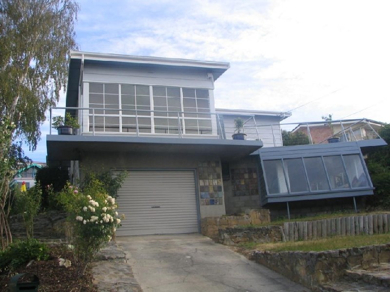 11 Fairthorne Road, Trevallyn TAS 7250